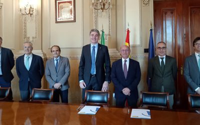 El Puerto de Málaga firma un convenio de visado con el Colegio que refuerza la competitividad y seguridad en sus proyectos y obras