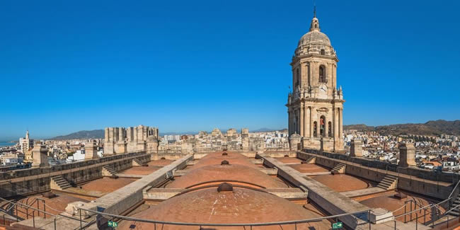 Málaga | Visita a la cubierta de la Catedral y Comida colegial