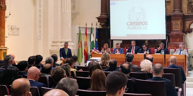 Tomás Jodra Sanz, delegado de Obras Especiales del Grupo AZVI, recibe en Jaén el Premio José Mª Almendral 2023