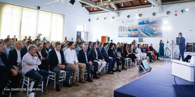 Caminos Andalucía conoce de primera mano los proyectos portuarios en Almería