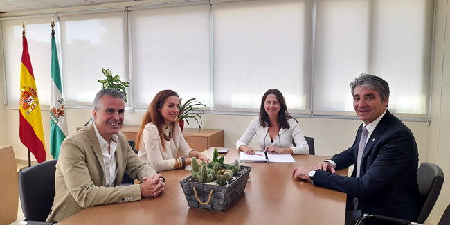 Los representantes colegiales se ponen a disposición de la nueva Delegada de Fomento en Almería