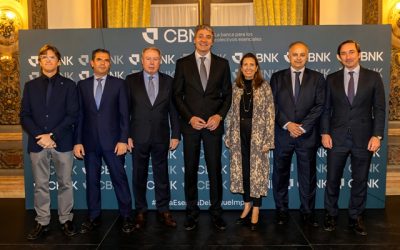 Representantes de Caminos Andalucía asisten a la inauguración de la nueva oficina de CBNK en Sevilla