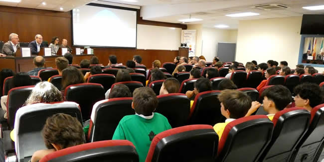 Caminos Andalucía anima a los estudiantes de la ESO a hacer Ingeniería “a lo grande”