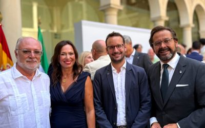 El Decano y el Representante de Granada asisten a la presentación de los delegados territoriales de la Junta